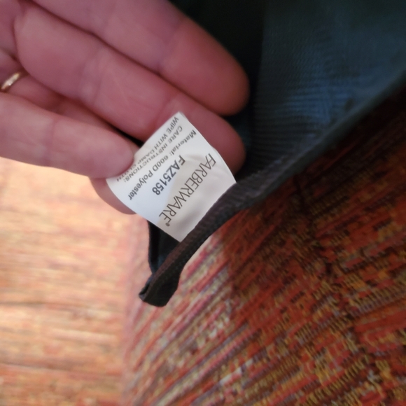 Over the Arm Remote Organizer - Picture 3 of 6